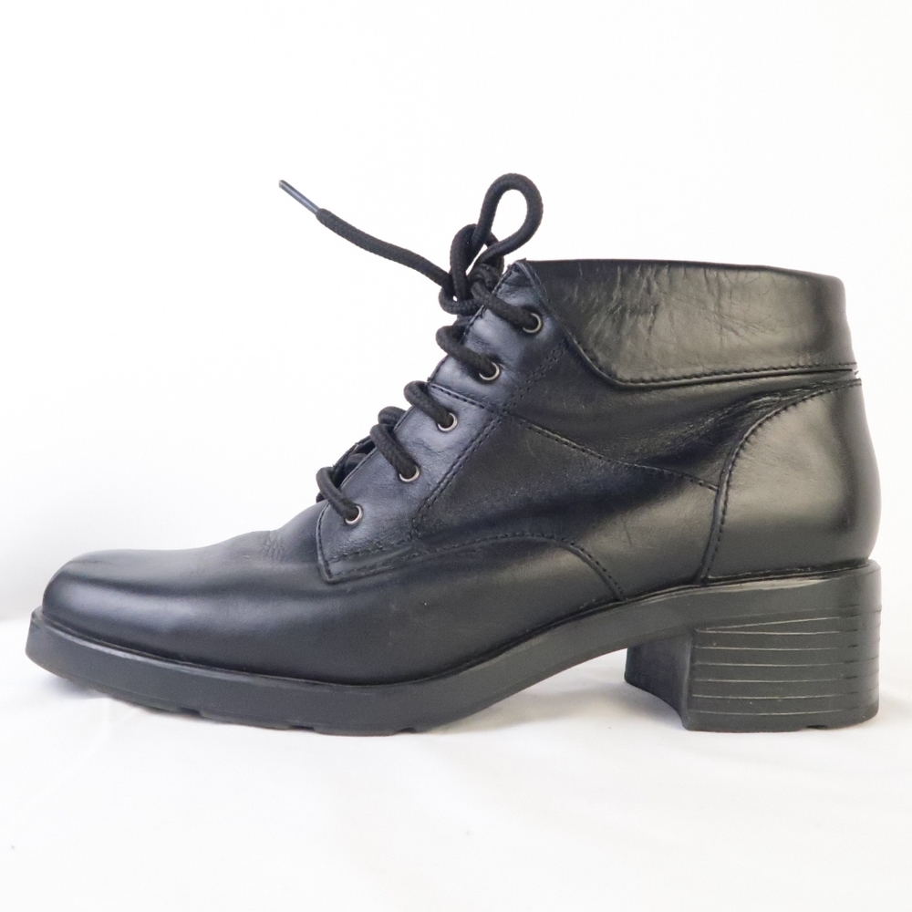 Vintage leather ankle boots heels dark academia SHA-08